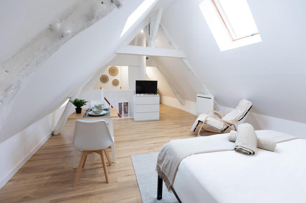 1225Location Apartment Cambrai Bagian luar foto